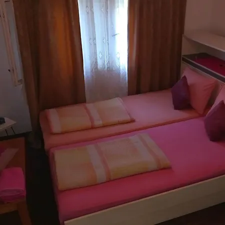 Family House Σπίτι διακοπών *